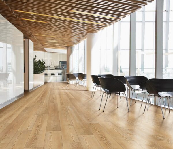 COREtec Berlin Pine Room Scene